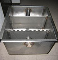 DESINFECCION DE TRAMPAS DE GRASA EN GUSTAVO A MADERO